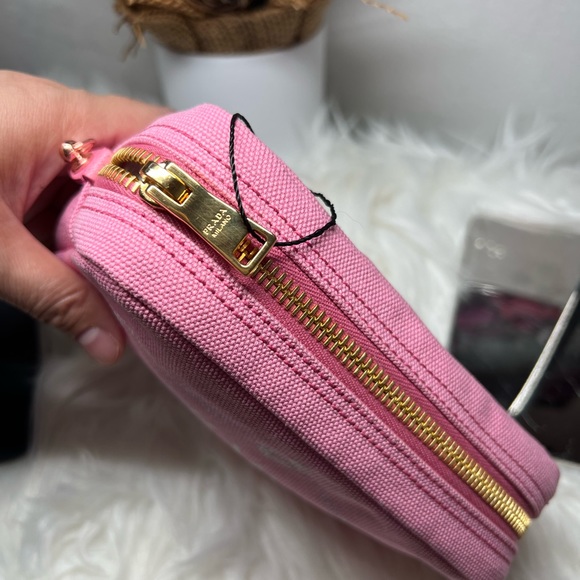 Authentic prada canapa logo pouch converted into crossbody/sling/shoulder bag - Picture 8 of 17